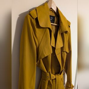 NY & Co. Trench